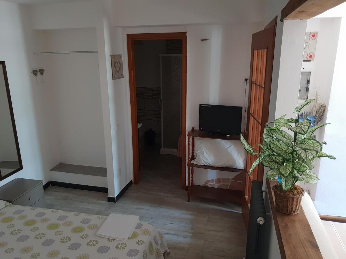 Casa Vacanze L'Agrifoglio Bed & Breakfast Magliolo Dış mekan fotoğraf