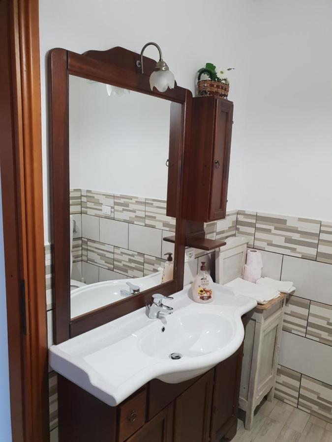 Casa Vacanze L'Agrifoglio Bed & Breakfast Magliolo Dış mekan fotoğraf