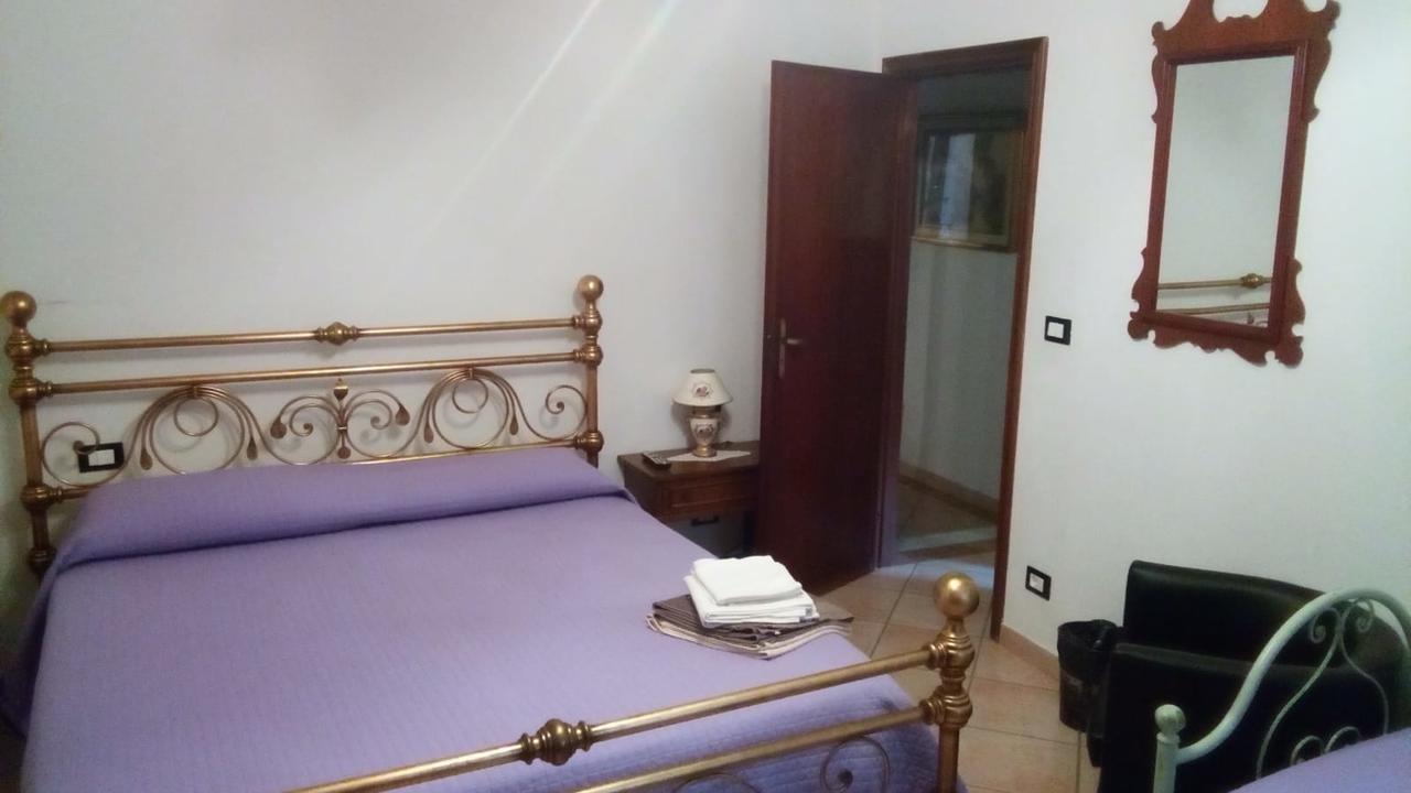 Casa Vacanze L'Agrifoglio Bed & Breakfast Magliolo Dış mekan fotoğraf