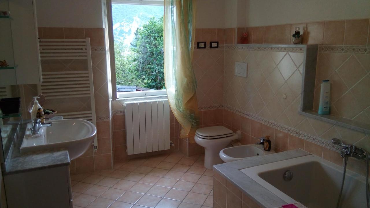 Casa Vacanze L'Agrifoglio Bed & Breakfast Magliolo Dış mekan fotoğraf